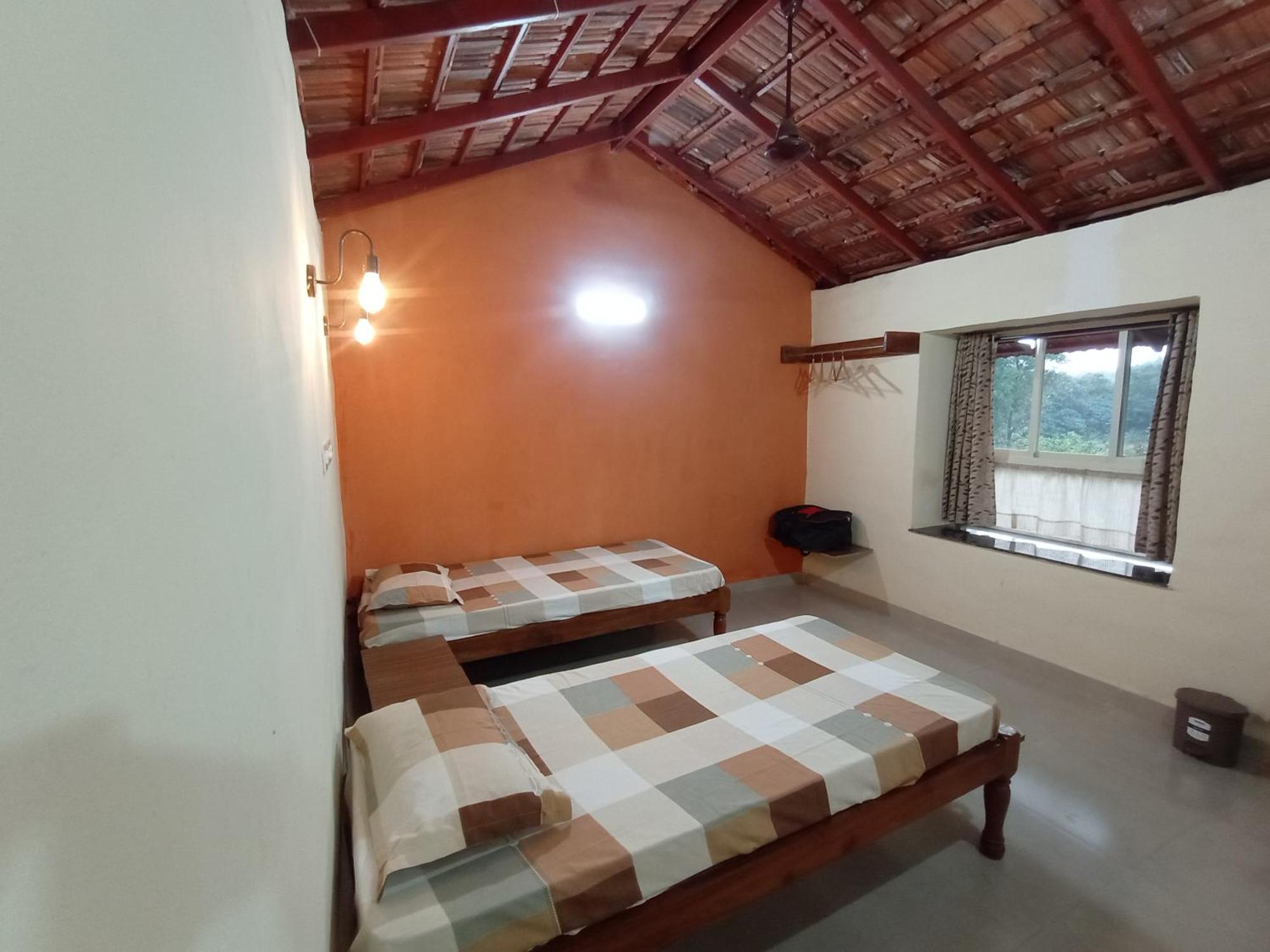 Sarvoday Eco Homestay, Sawantwadi Екстериор снимка